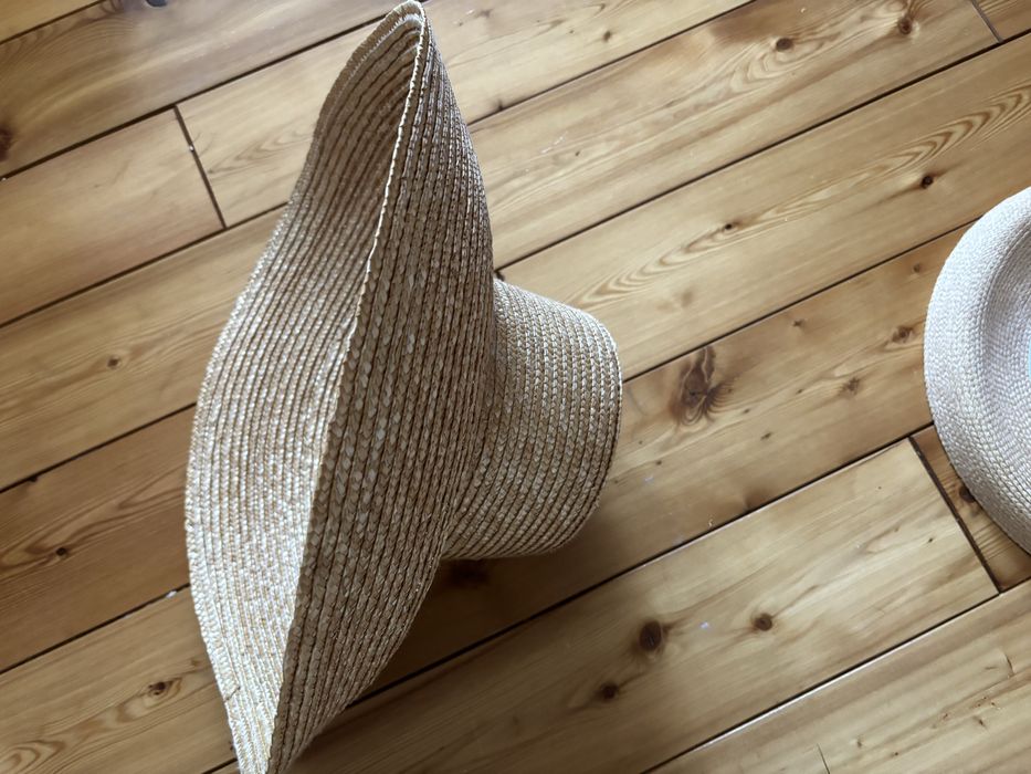 Шляпы соломенные новые 3000