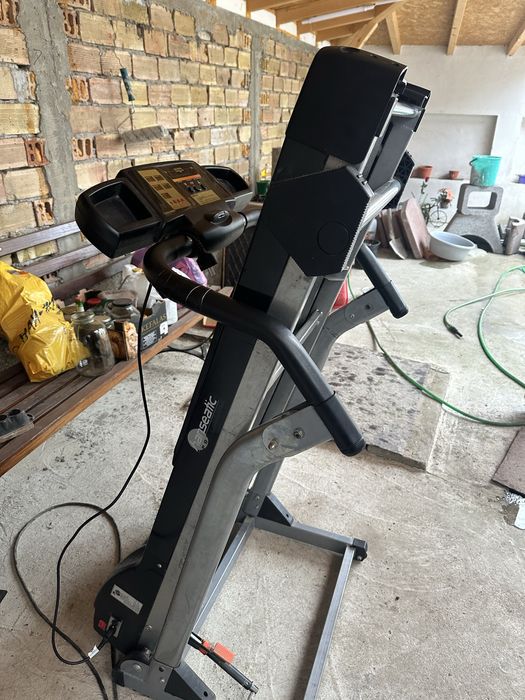 Продавам бягаша пътека