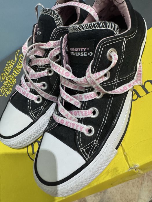 Оригинальные конверсы Hello Kitty