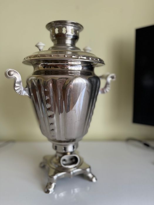 Samovar electric 1968 rusesc