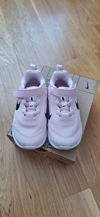 Нови Nike revolution 6