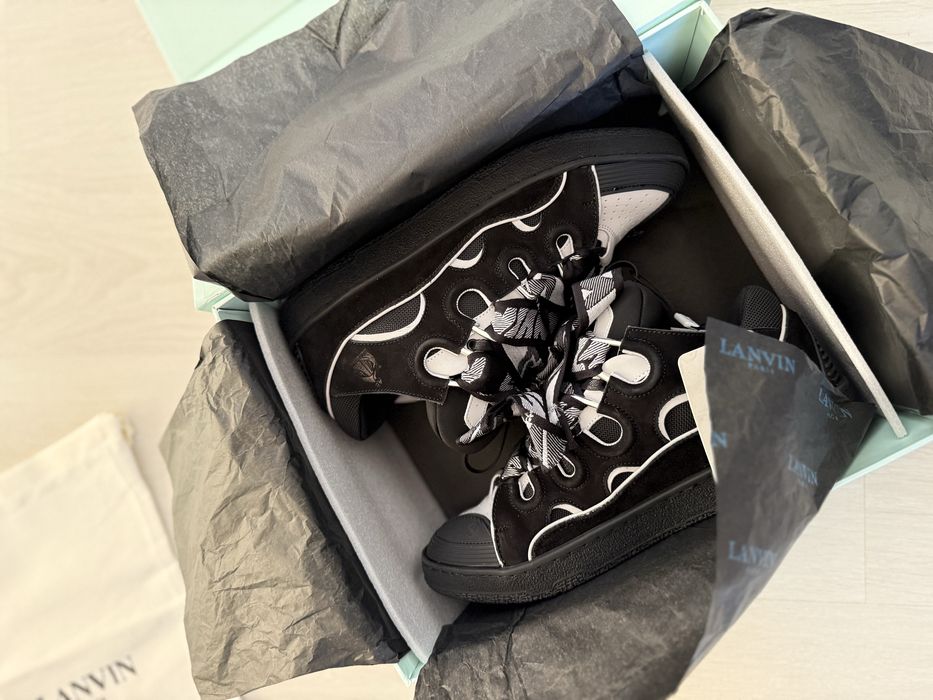 Lanvin Curb, reflective