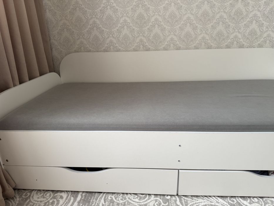 Кровать спальное 90*200 см