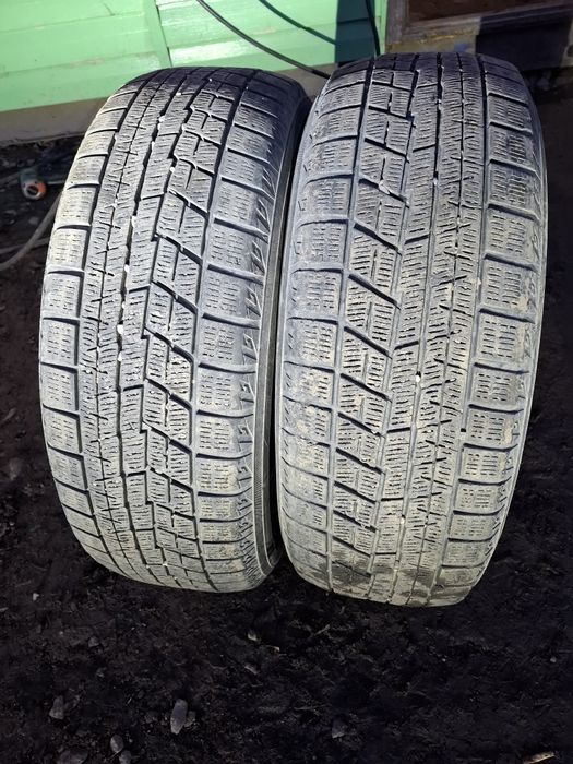 Две шины Yokohama 215/60R17