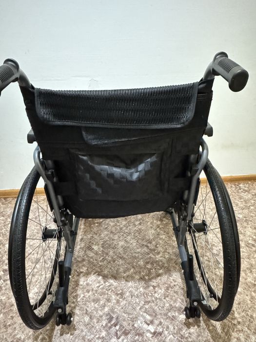Инвалидная коляска