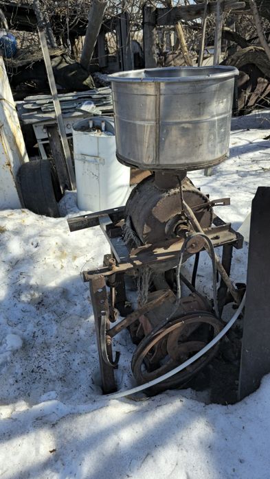 Трактор Т-40. Косилка. ПТС4. Грабли.