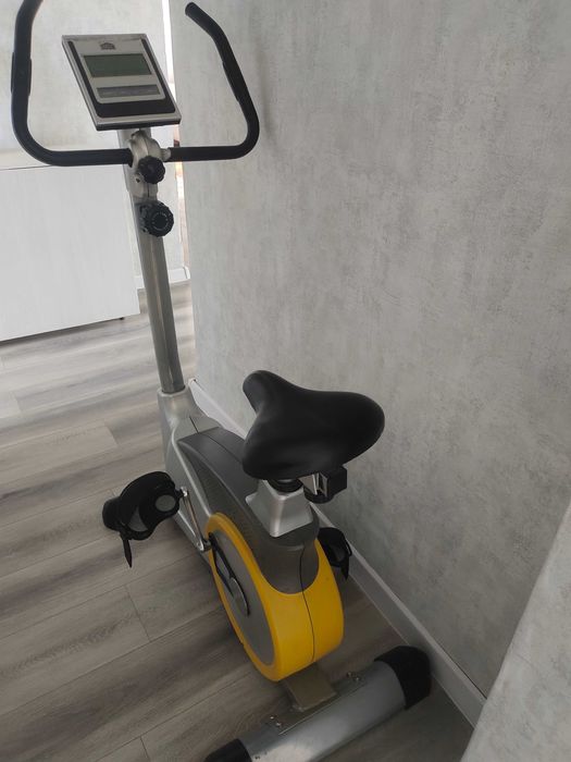 Тренажер велосипед