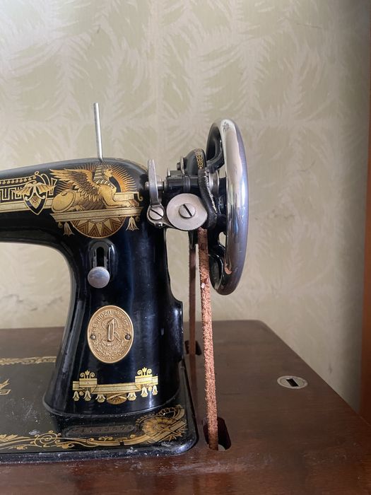 Singer 127 крачна шевна машина