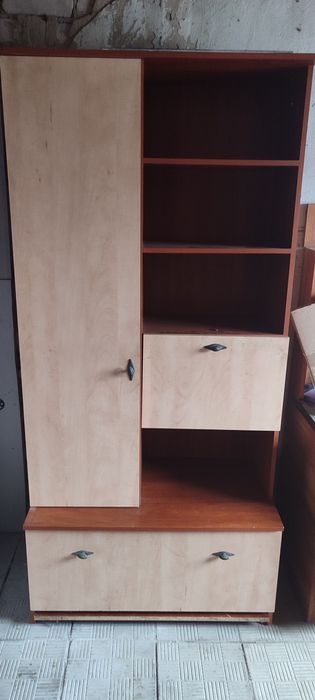 Продам стенку в гостевую б/у