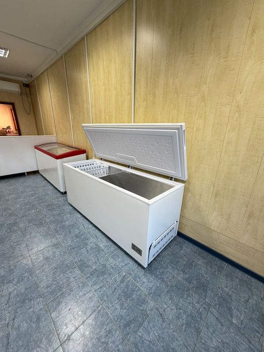 Морозильник  почти новый