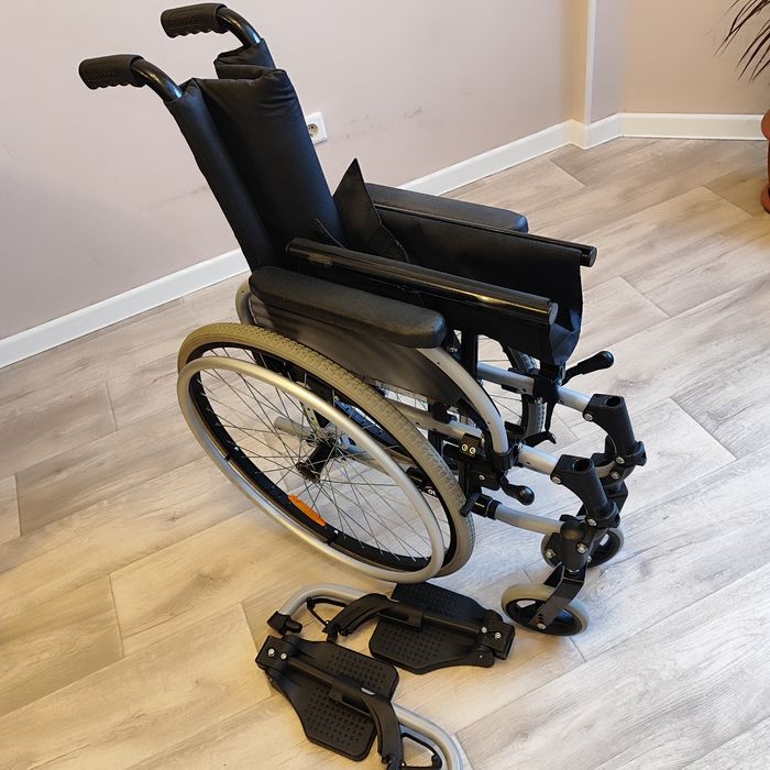 Кресло- коляска для инвалидов Ottoboсk Старт