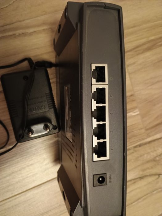 Router TP Link 5 porturi