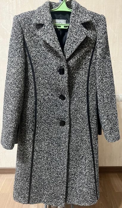 Верхняя женская одежда