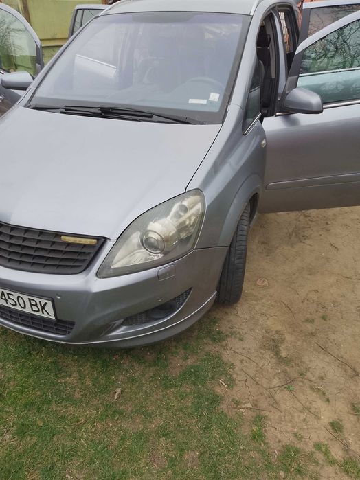 Продава се Опел Зафира 1.8 газ/бензин