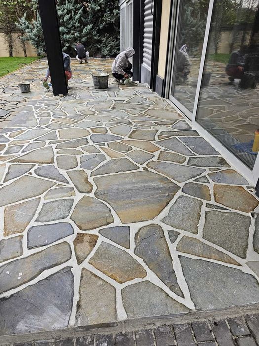 Oferta completă: Piatră naturală cu transport și montaj