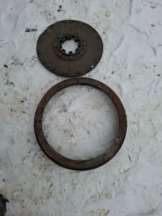 Продам запчасти  на экскаватор ек-12