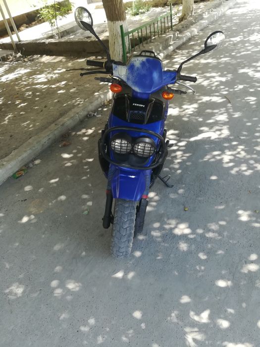 Продаю скутер 150 куб