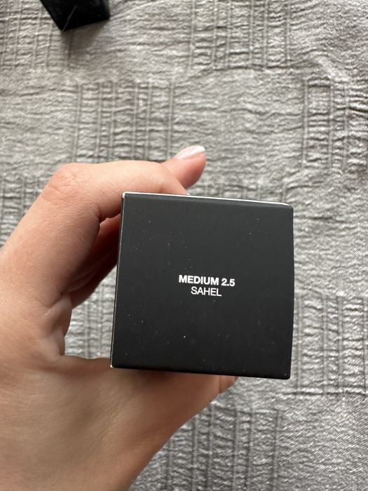 фон дьо тен нов NARS Medium 2.5 SAHEL