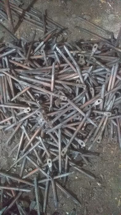 Профнастил аксессуары.   Qoziq tarnov turba