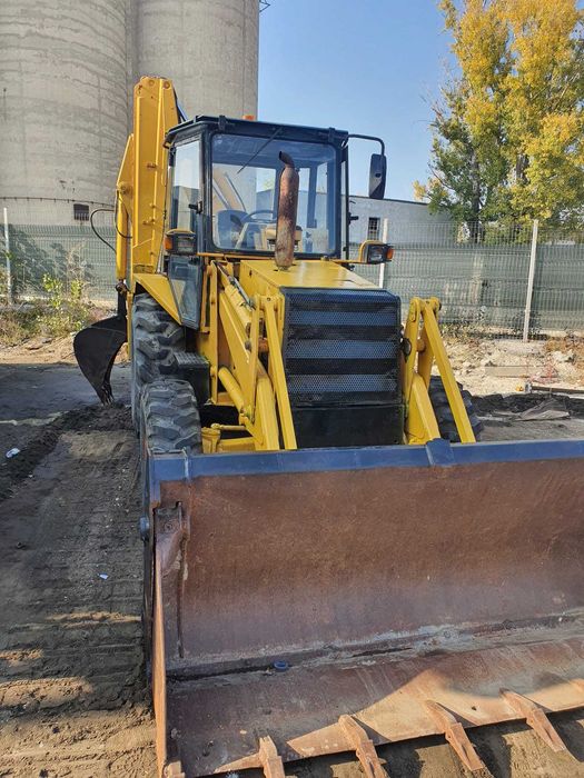 Buldoexcavator FAI 96 Komatsu 4x4