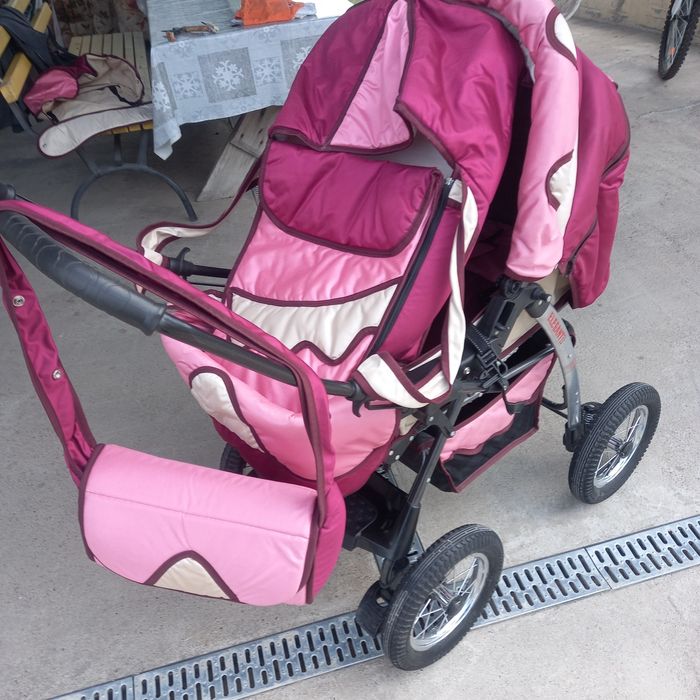 Детская коляска.