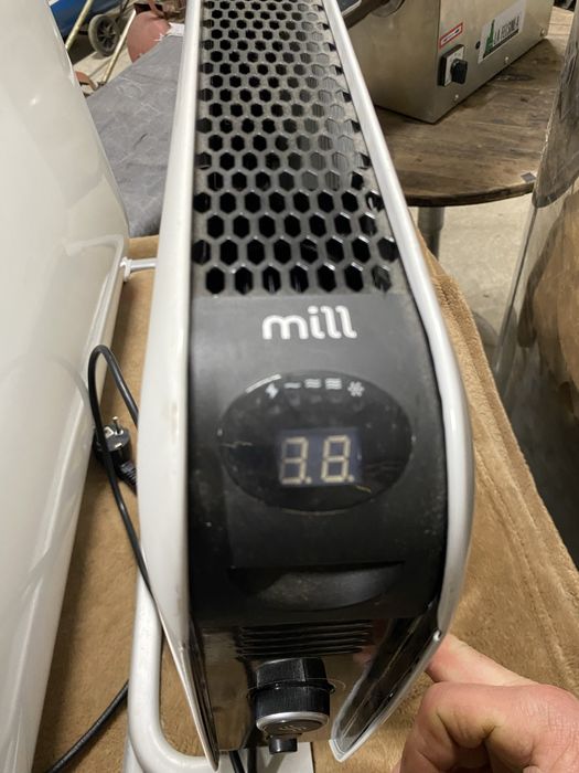 Convector electric Mill, Design Modern, Afișaj Digital, Silențios