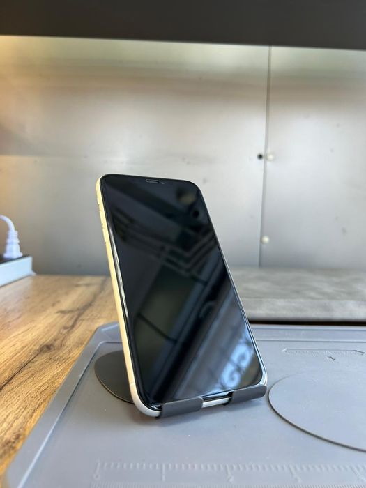 Iphone XR 64gb айфон