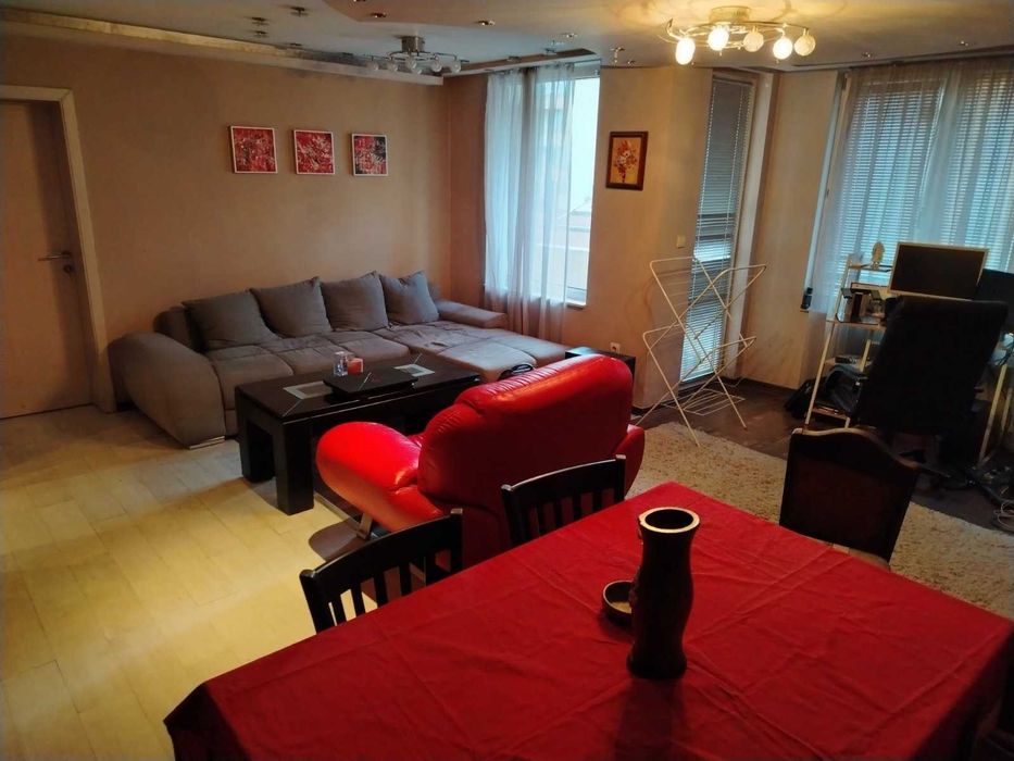 Продава се Двустаен апартамент в София, Лозенец - 73 кв.м за 1956 €/кв.м - Снимка #2
