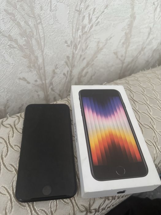 Iphone SE черный