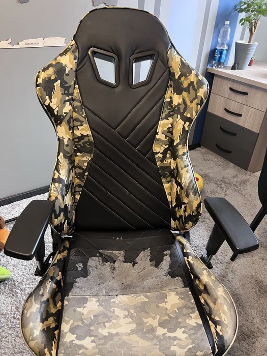 Компьютерное игровое кресло,есть торг