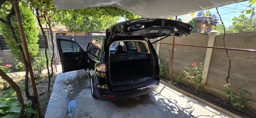 Ford Galaxy 2016