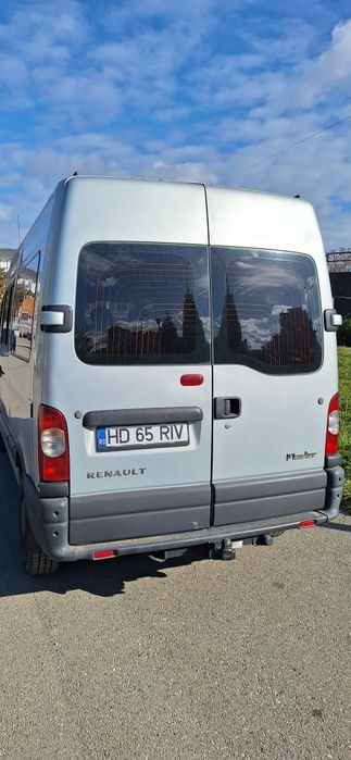 Vând Renault master