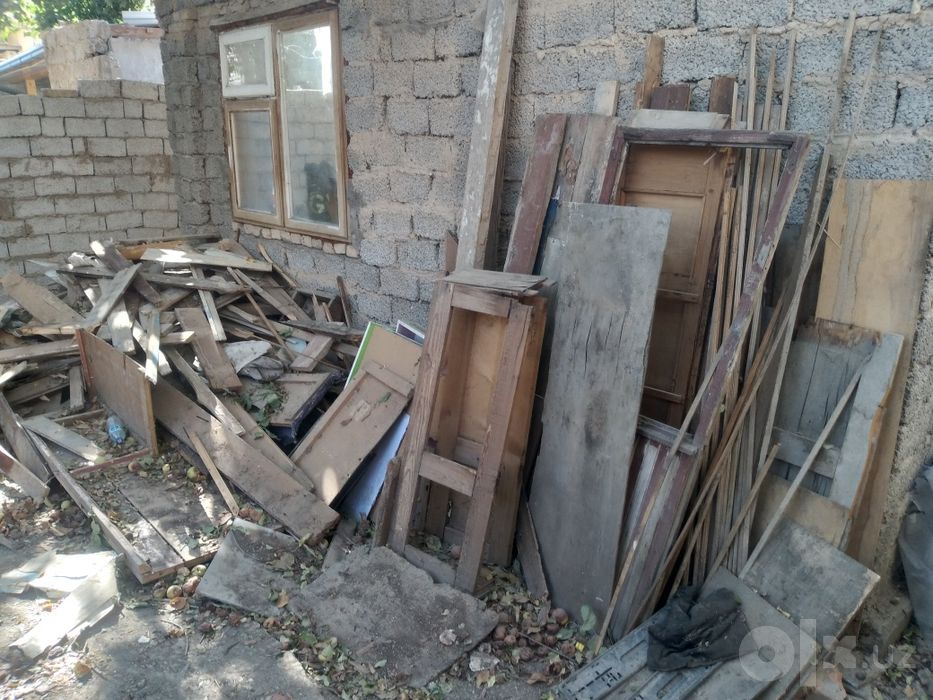 Дрова старая мебель