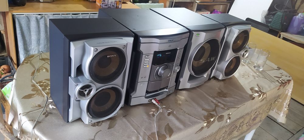 Продам муз.центр SONY.