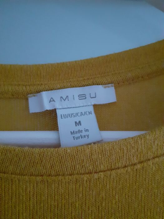 Bluză jerse de culoare muștar, cu perle