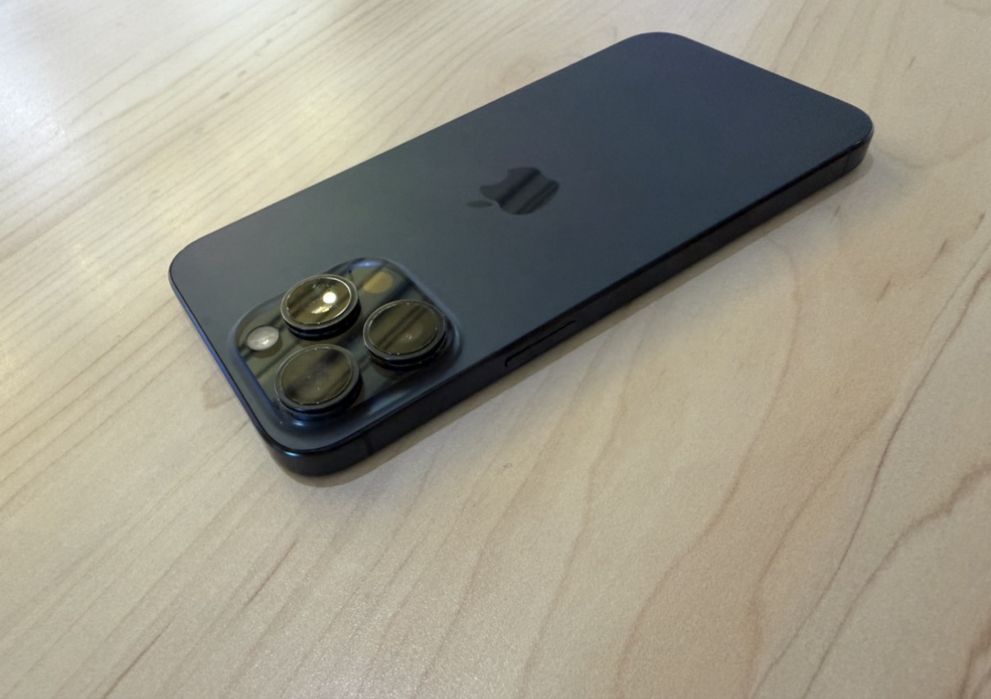 iPhone 15 Pro Max 256gb Blue- ЗА СМЯНА НА ДИСПЛЕЙ!