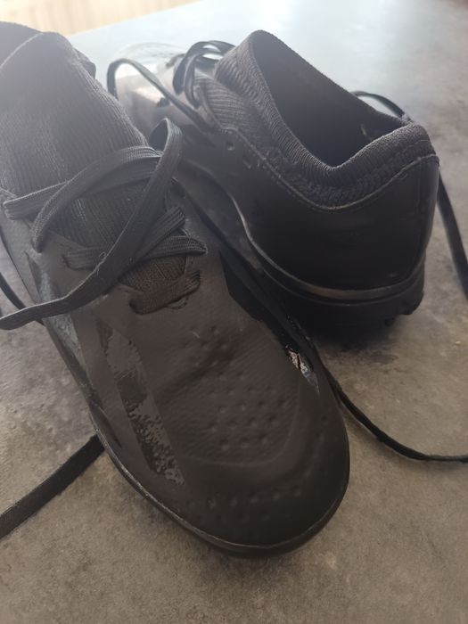 Vând Adidas pt sintetic n 34