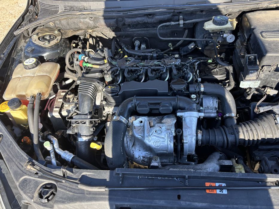 Mazda  Мазда 3  1.6 HDI НА ЧАСТИ