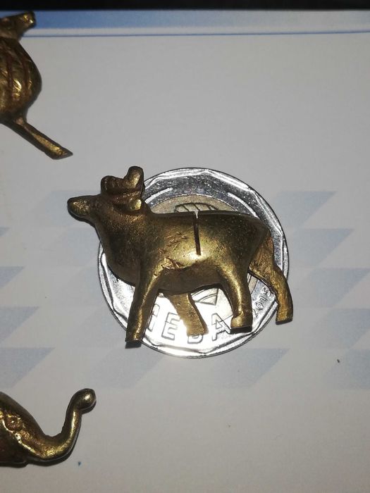 Бронзови фигурки