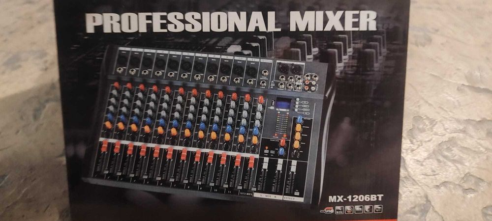 Професионален миксер MX-1206BT