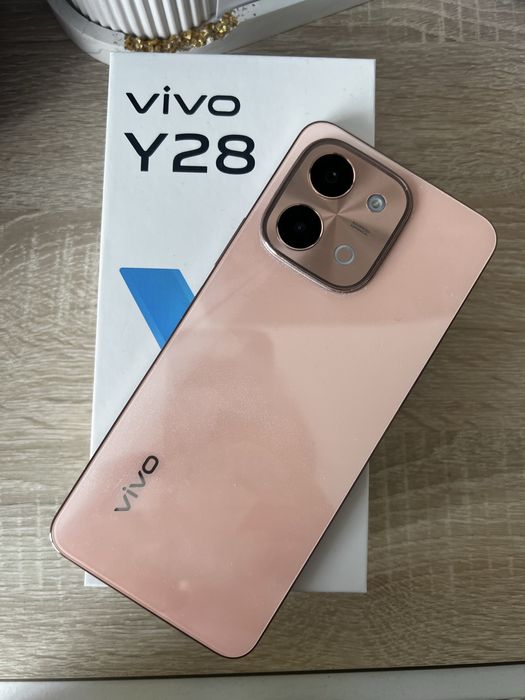 Продам телефон Vivo Y28