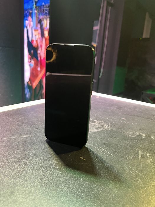 Продам айфон 15 про