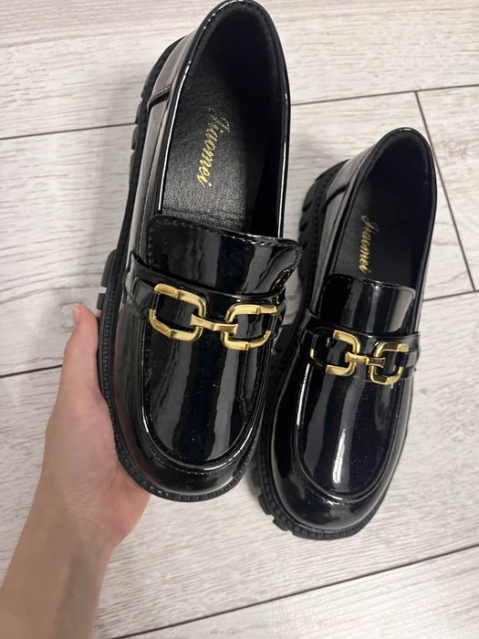 Продам лоферы