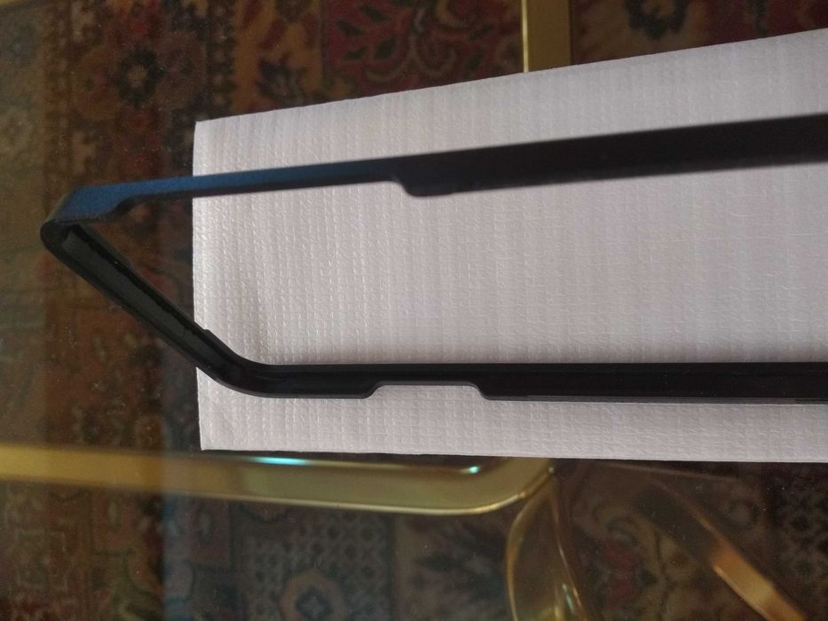 Силиконов протектор универ за телефон с екрана 5-5,3 инча НОВ