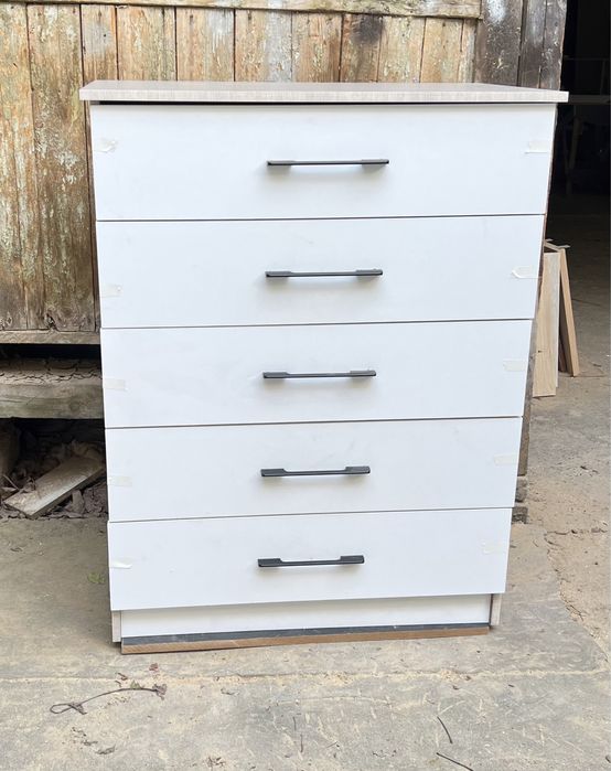 Komod  Kamod Chester Boyi 110 uzunligi 80 chuqurligi 45