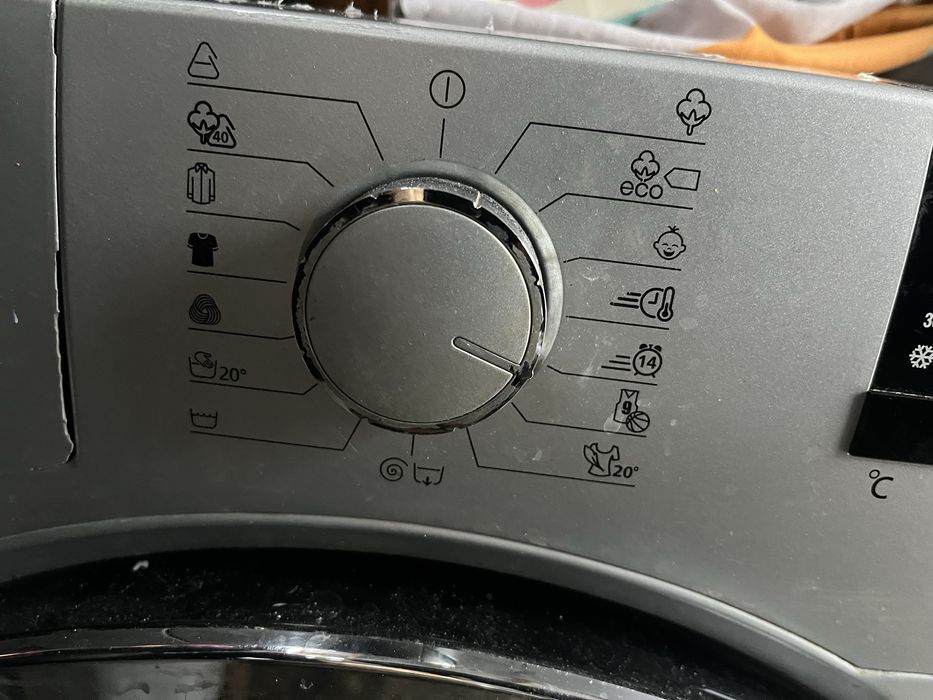 Продам стиральную машинку