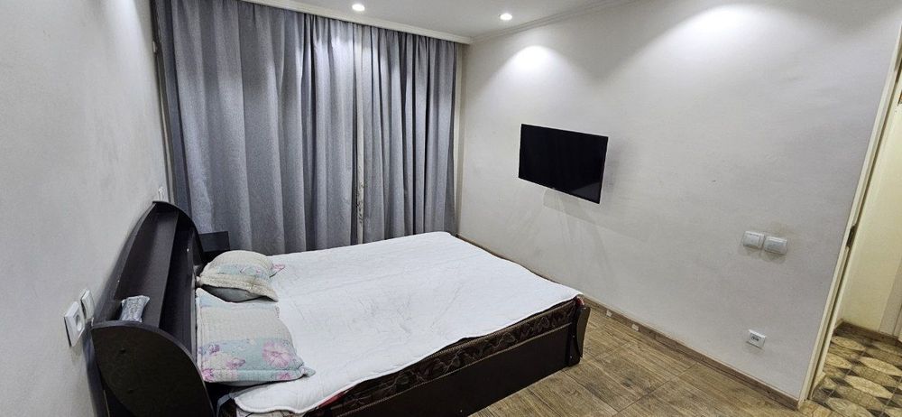 ( Массив ) Ялангач ( На Против ) Эко Базара 1*2*4 срочноо