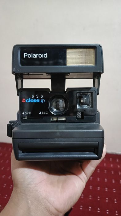 POLAROID Фотоаппарат сотилади момен печать килади холати янги