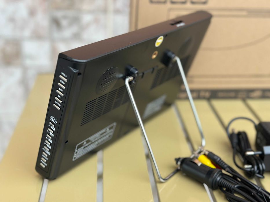 Преносим цифров телевизор PERFECT TV – 10" HDMI/USB/AV, 12V/220V