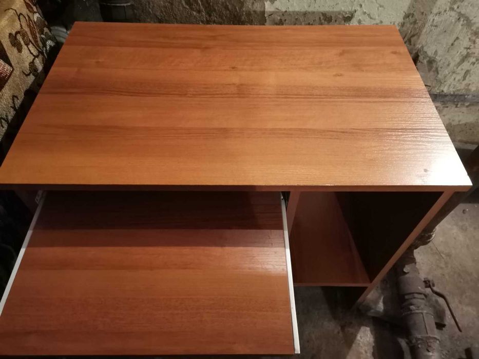 Бюро за офиса и дома - 80х50х75 см високо като ново